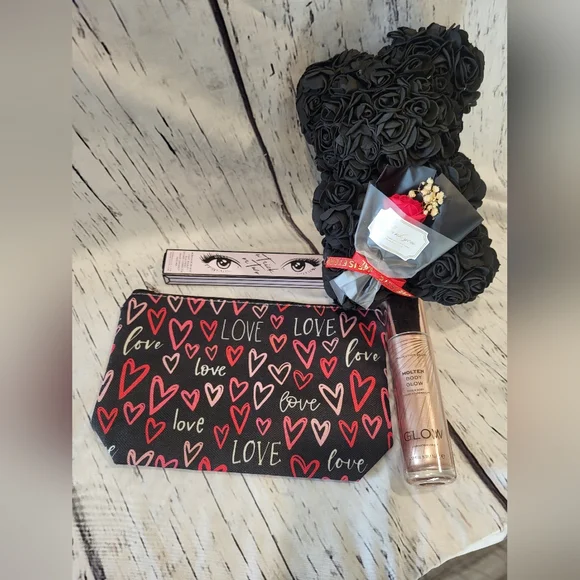 New black rose bear Gift Bundle: The Perfect Way to Say 'I Love You' - Picture 3 of 6